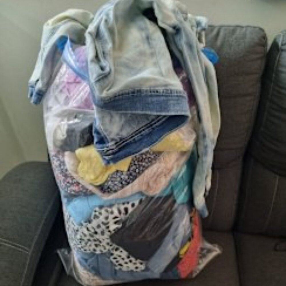 ladies 1012 Bundle cloths